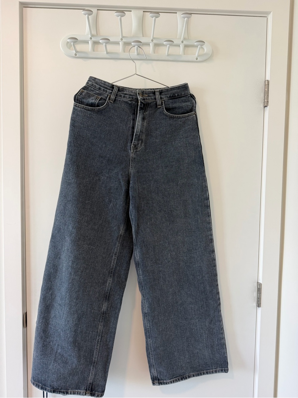 High-Waist Wide Leg Jeans in Dark Blue Gray